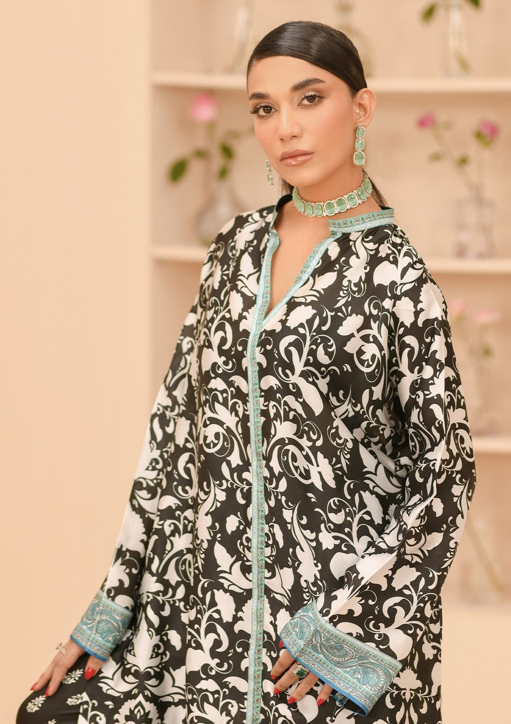 Aik Atelier - Miss Aik - Look A2409