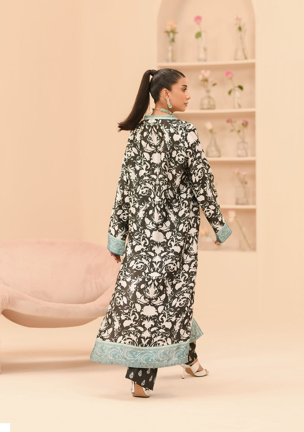Aik Atelier - Miss Aik - Look A2409