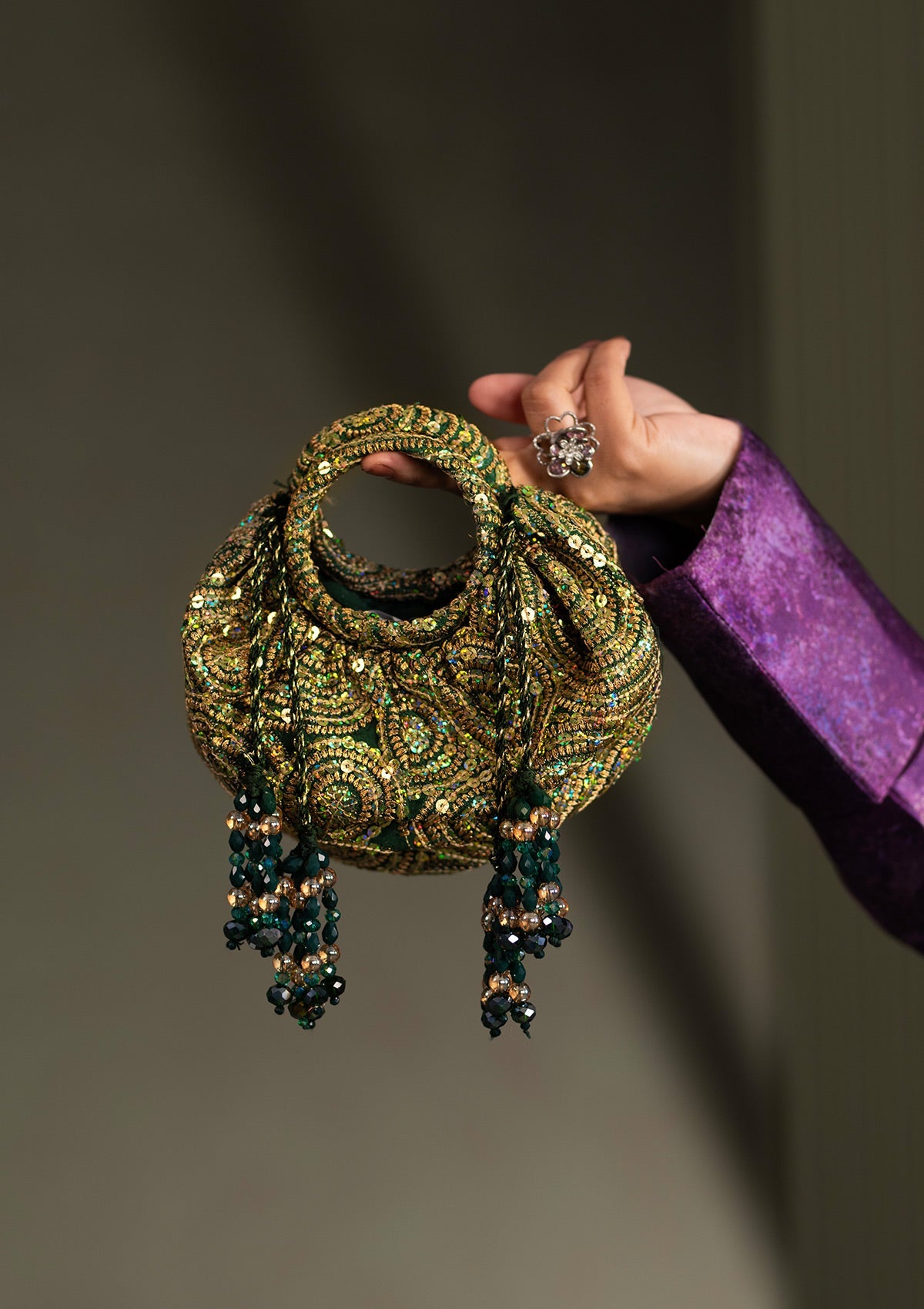 Aik Atelier - Bag - Green Sequin Maa25