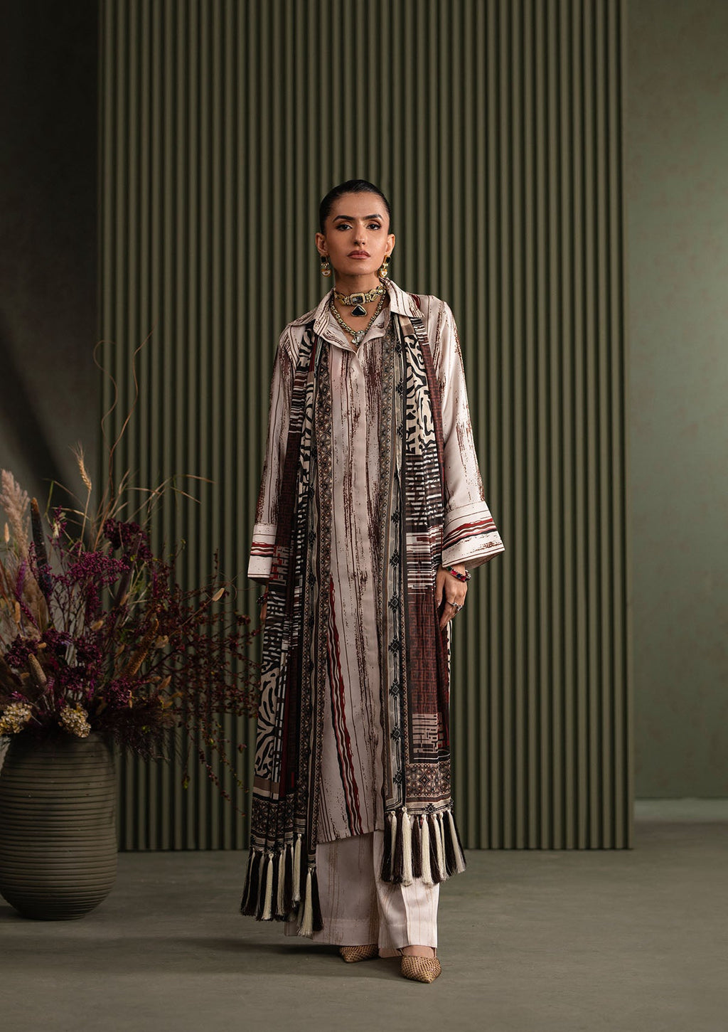 Aik Atelier - Miss Aik - Look A2502