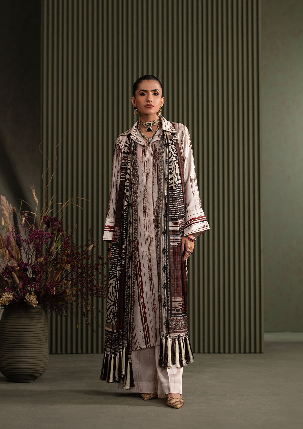 Aik Atelier - Miss Aik - Look A2502