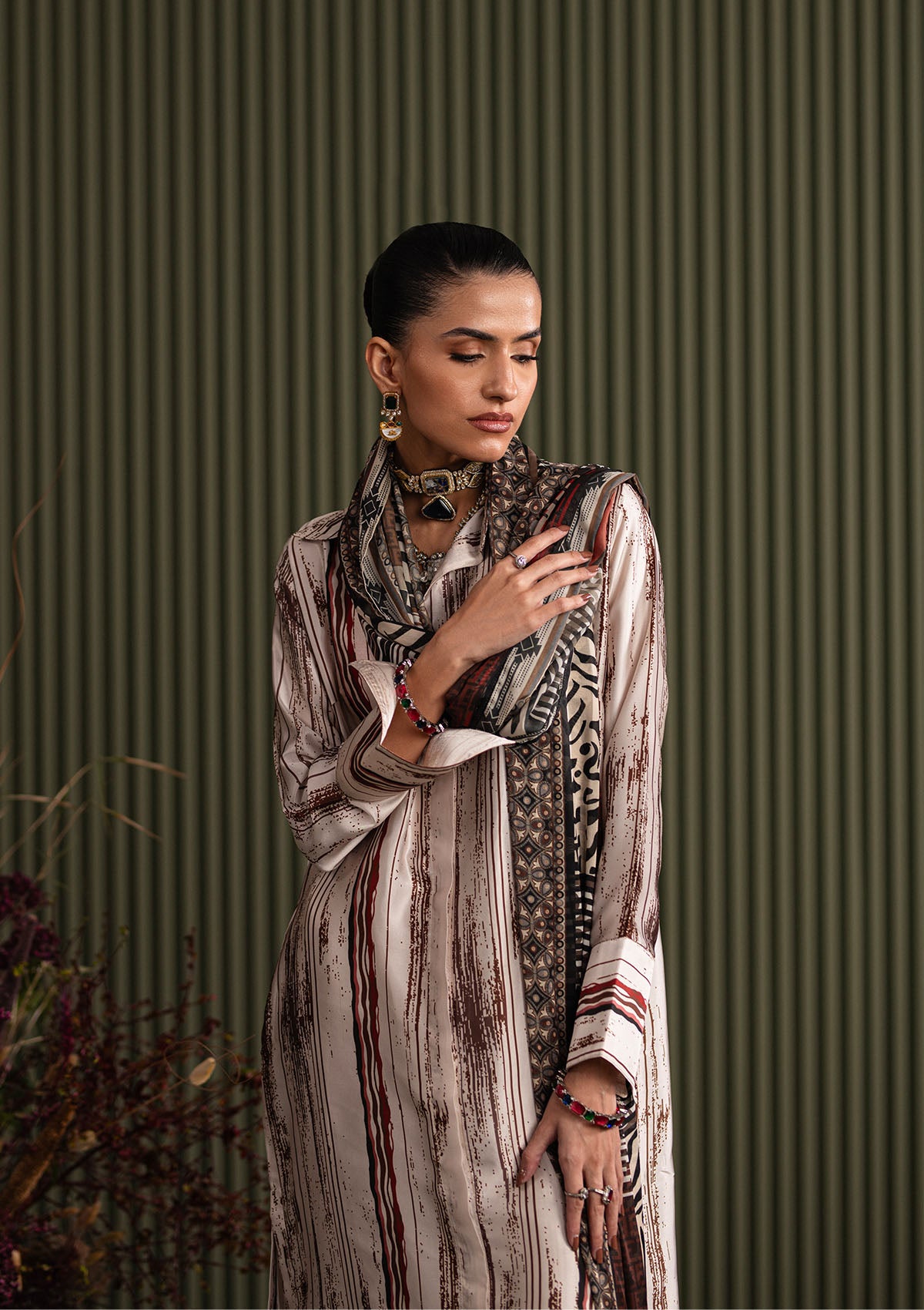 Aik Atelier - Miss Aik - Look A2502