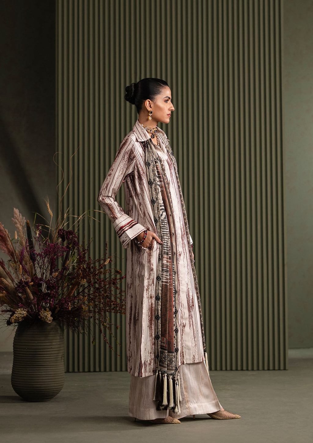 Aik Atelier - Miss Aik - Look A2502