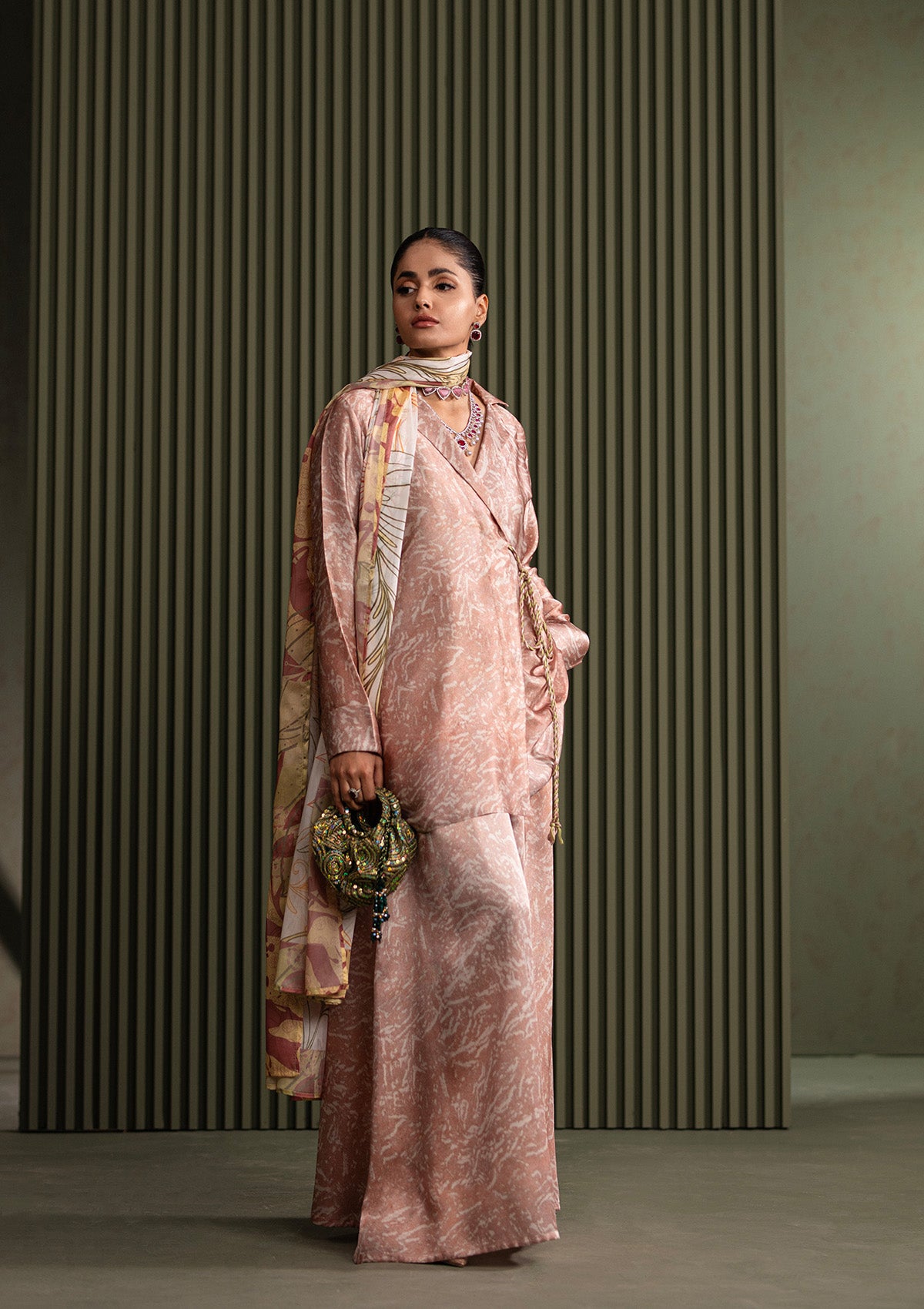 Aik Atelier - Miss Aik - Look A2504