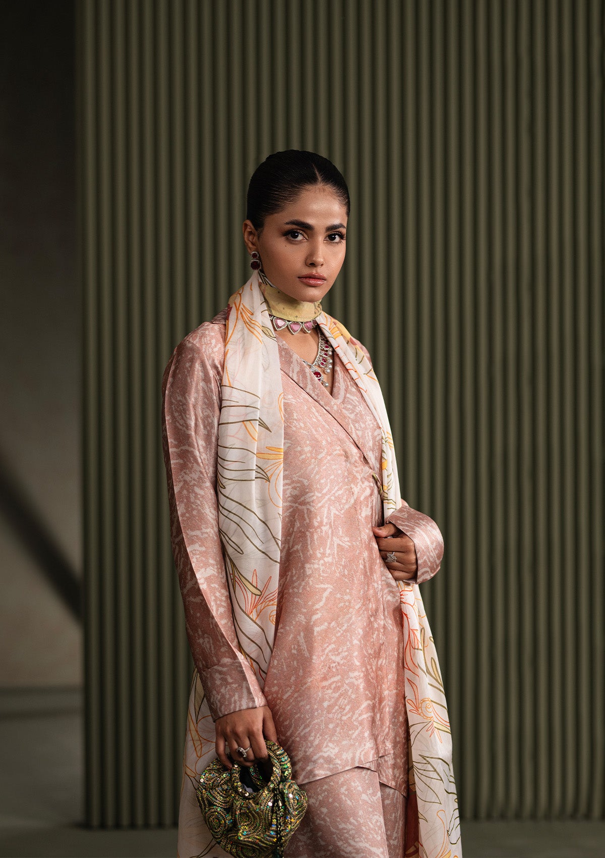 Aik Atelier - Miss Aik - Look A2504