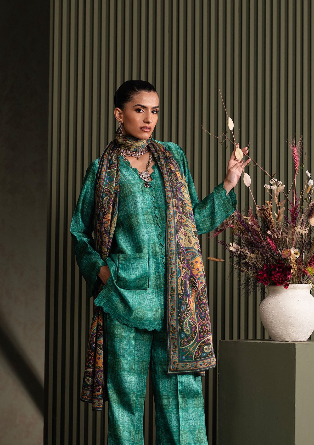 Aik Atelier - Miss Aik - Look A2505