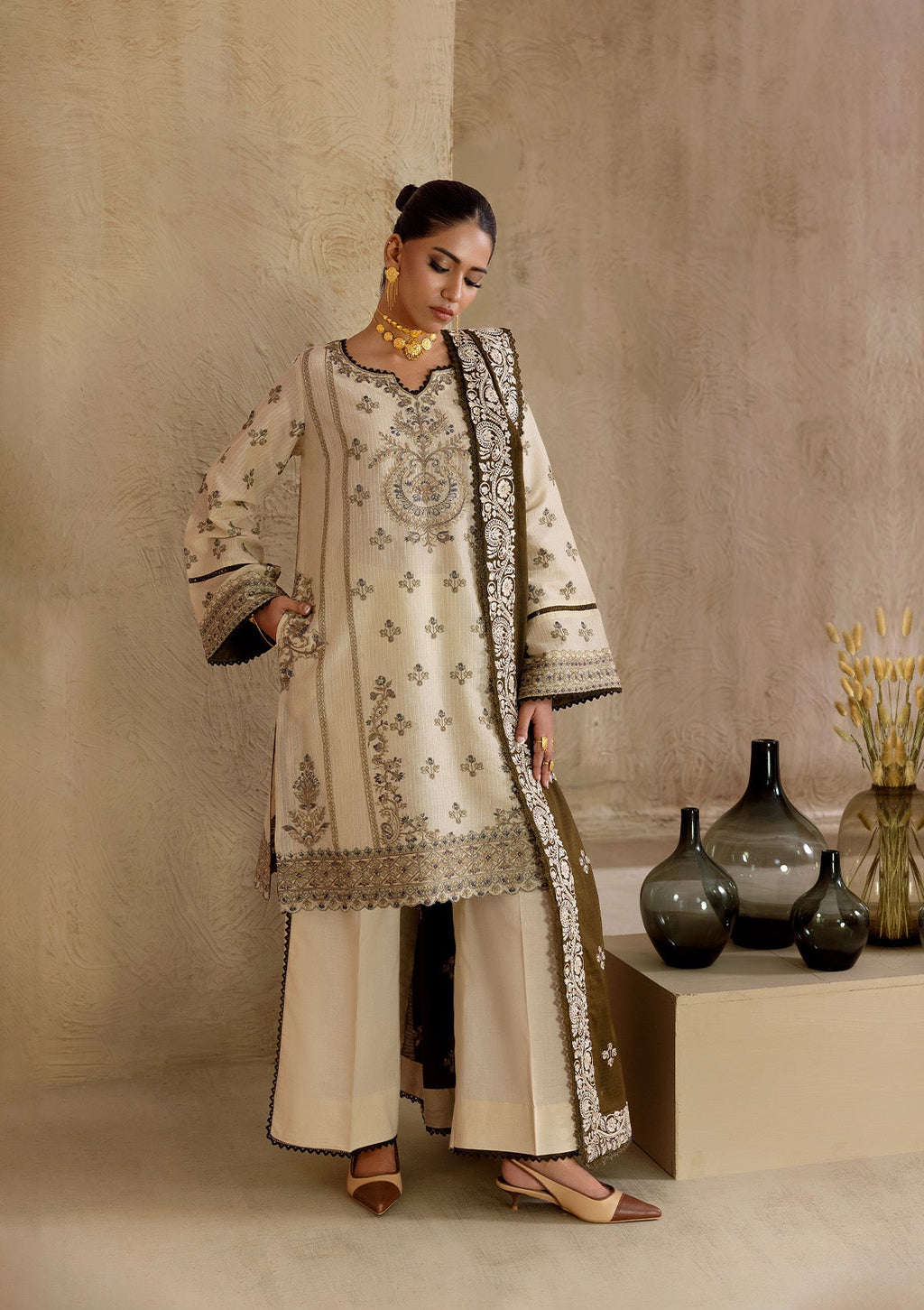 Aik Atelier - Miss Aik - Look C2502
