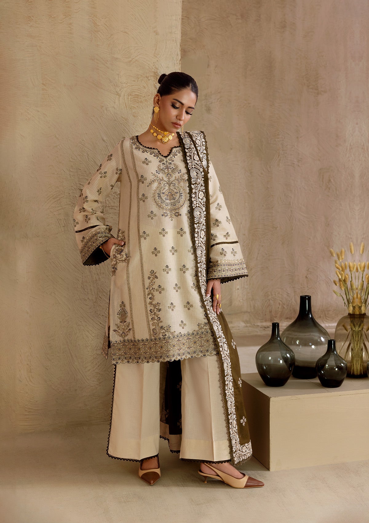 Aik Atelier - Miss Aik - Look C2502