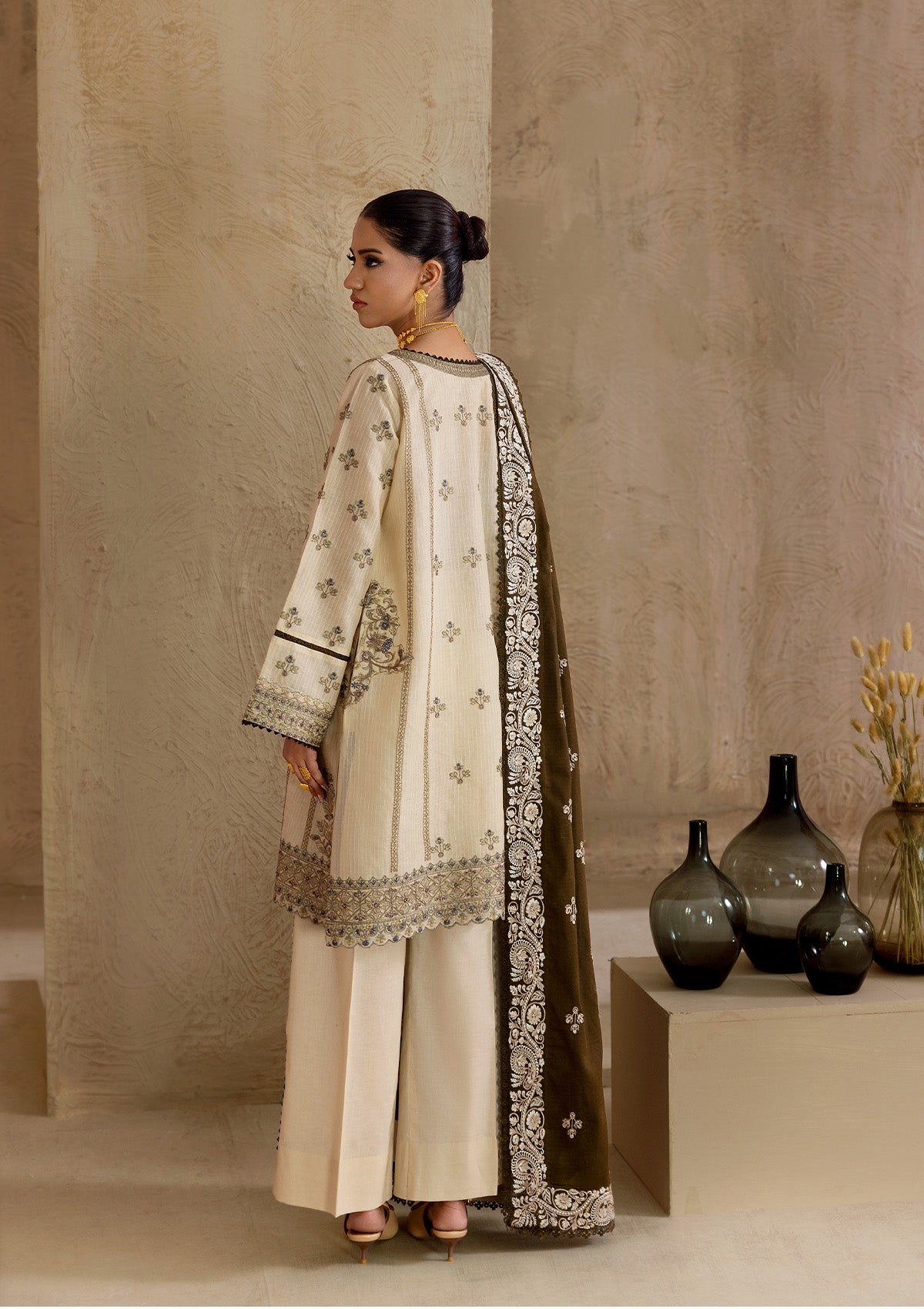 Aik Atelier - Miss Aik - Look C2502