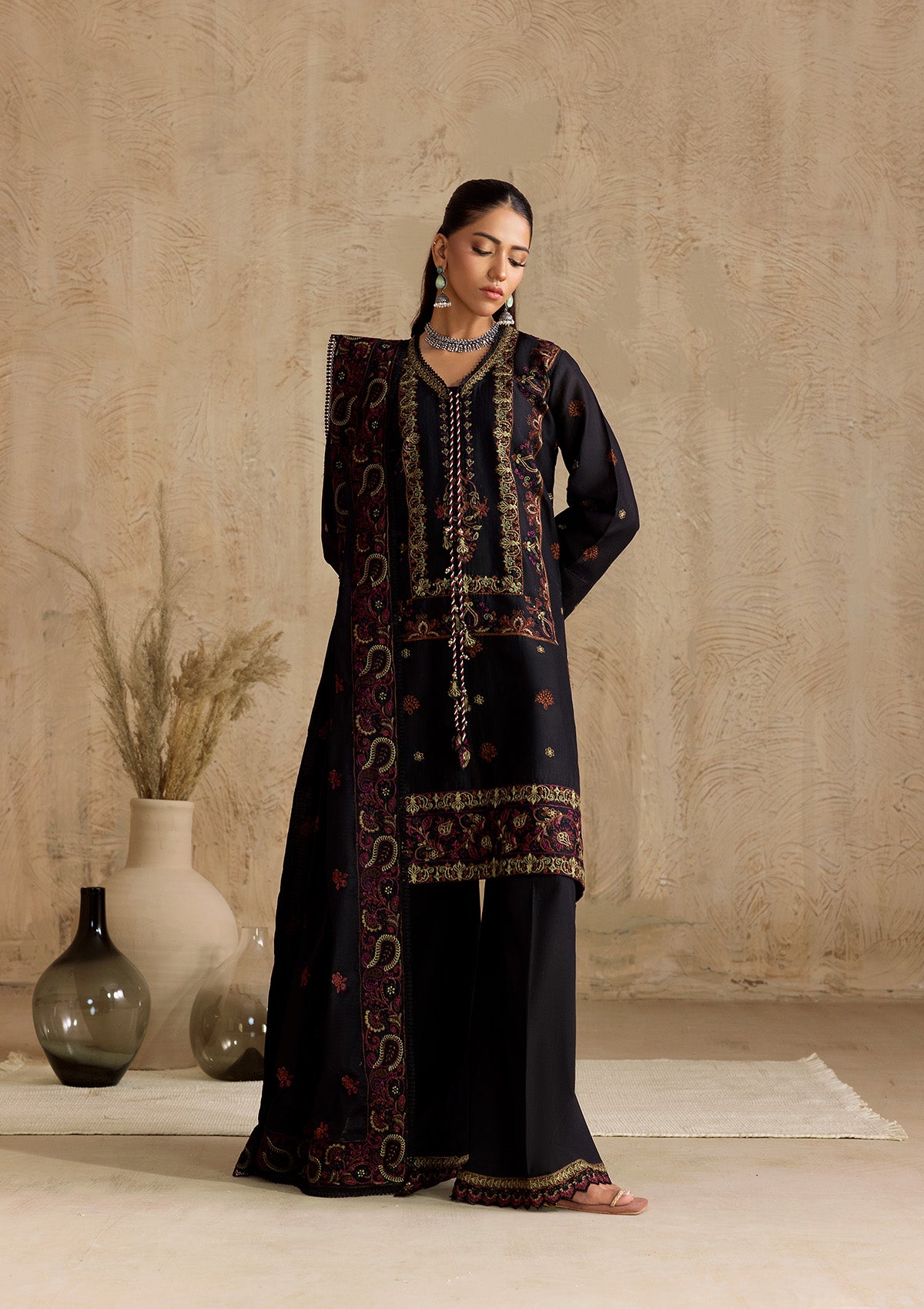 Aik Atelier - Miss Aik - Look C2506