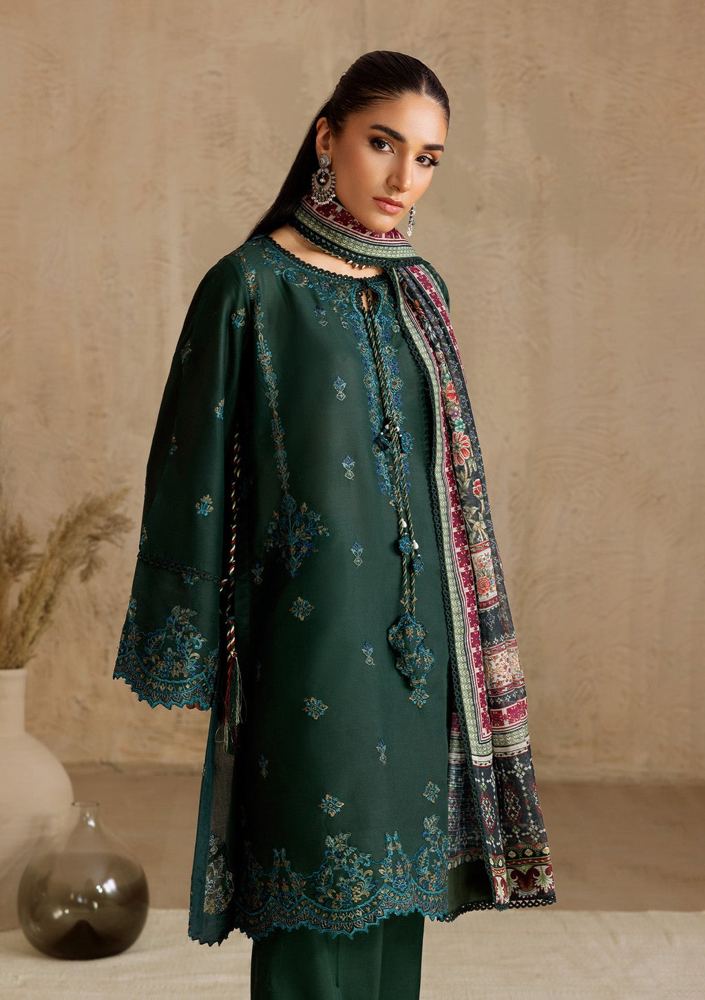 Aik Atelier - Miss Aik - Look C2507