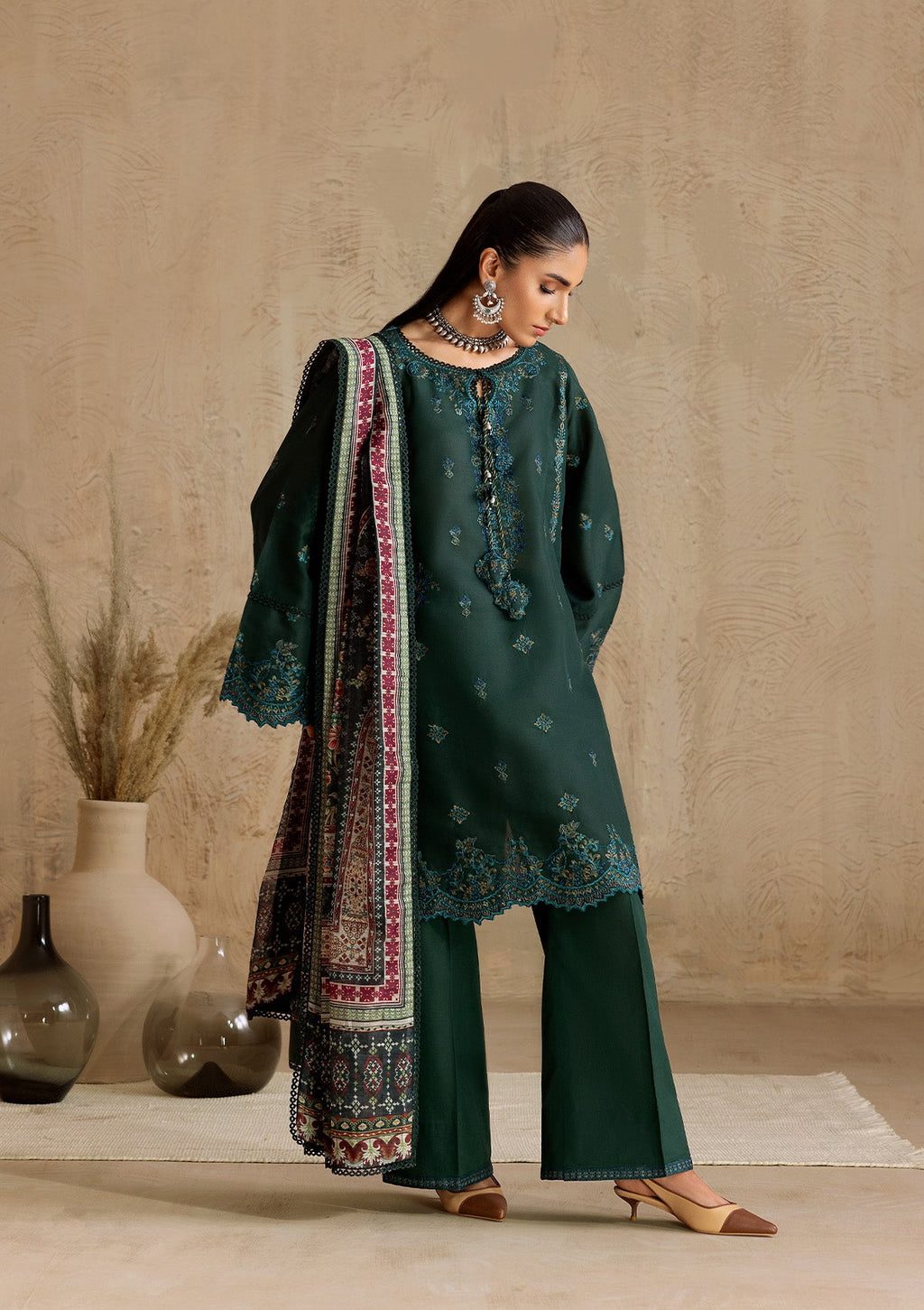 Aik Atelier - Miss Aik - Look C2507
