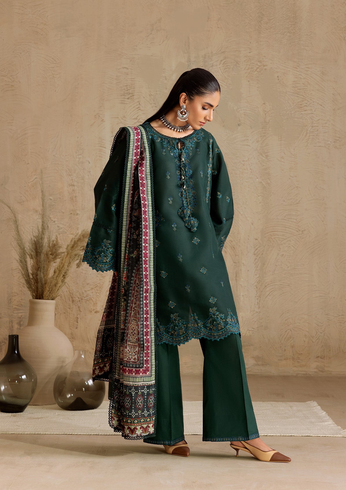 Aik Atelier - Miss Aik - Look C2507