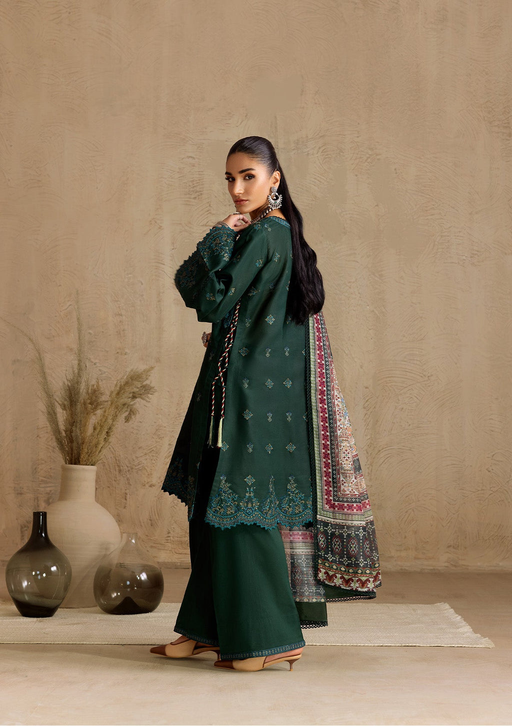 Aik Atelier - Miss Aik - Look C2507