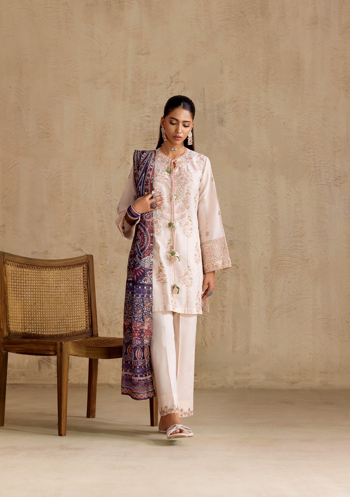 Aik Atelier - Miss Aik - Look C2509