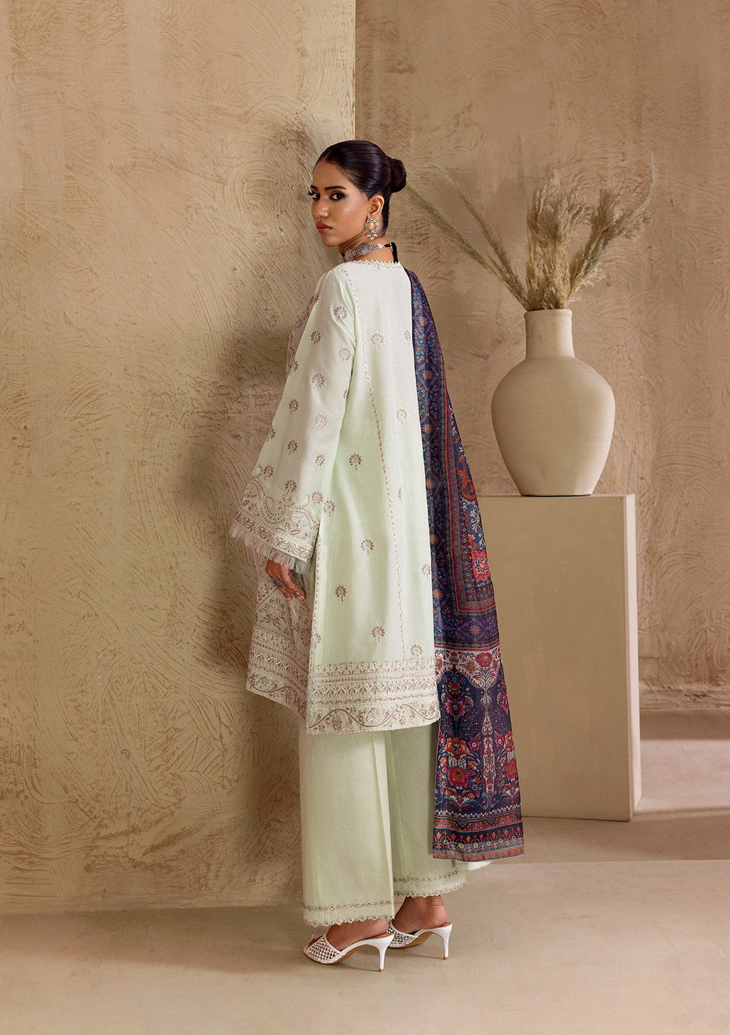 Aik Atelier - Miss Aik - Look C2510