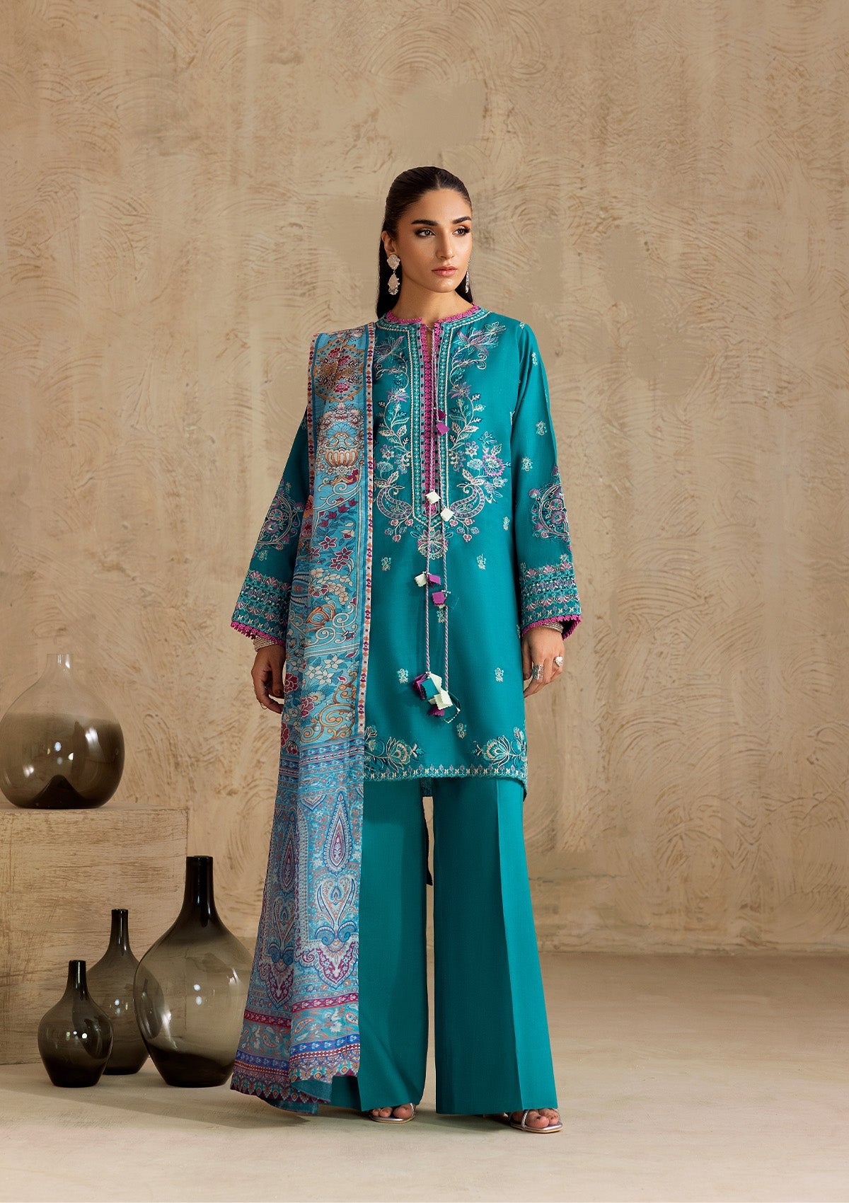 Aik Atelier - Miss Aik - Look C2511