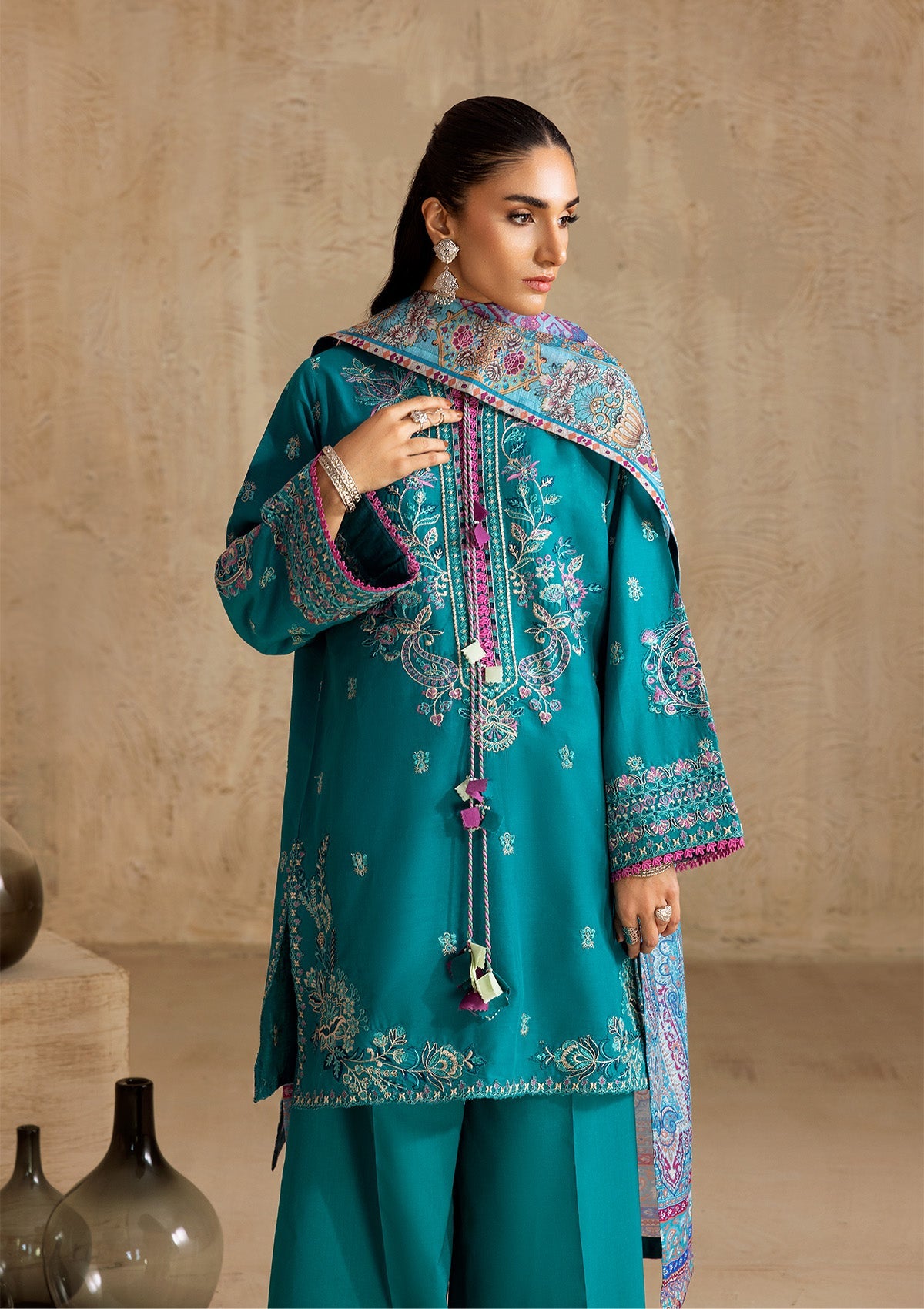 Aik Atelier - Miss Aik - Look C2511