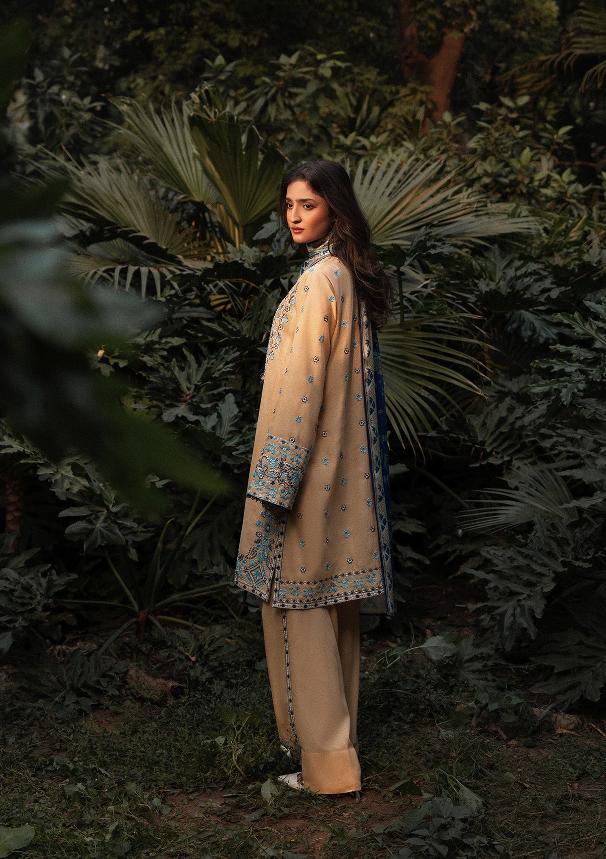 Aik Atelier - Aik Roz - Look A2502