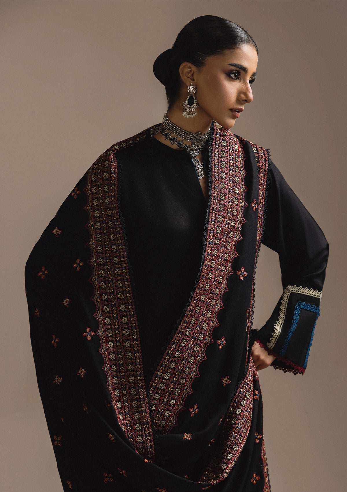 Aik Atelier - Aik Roz - Look C2502