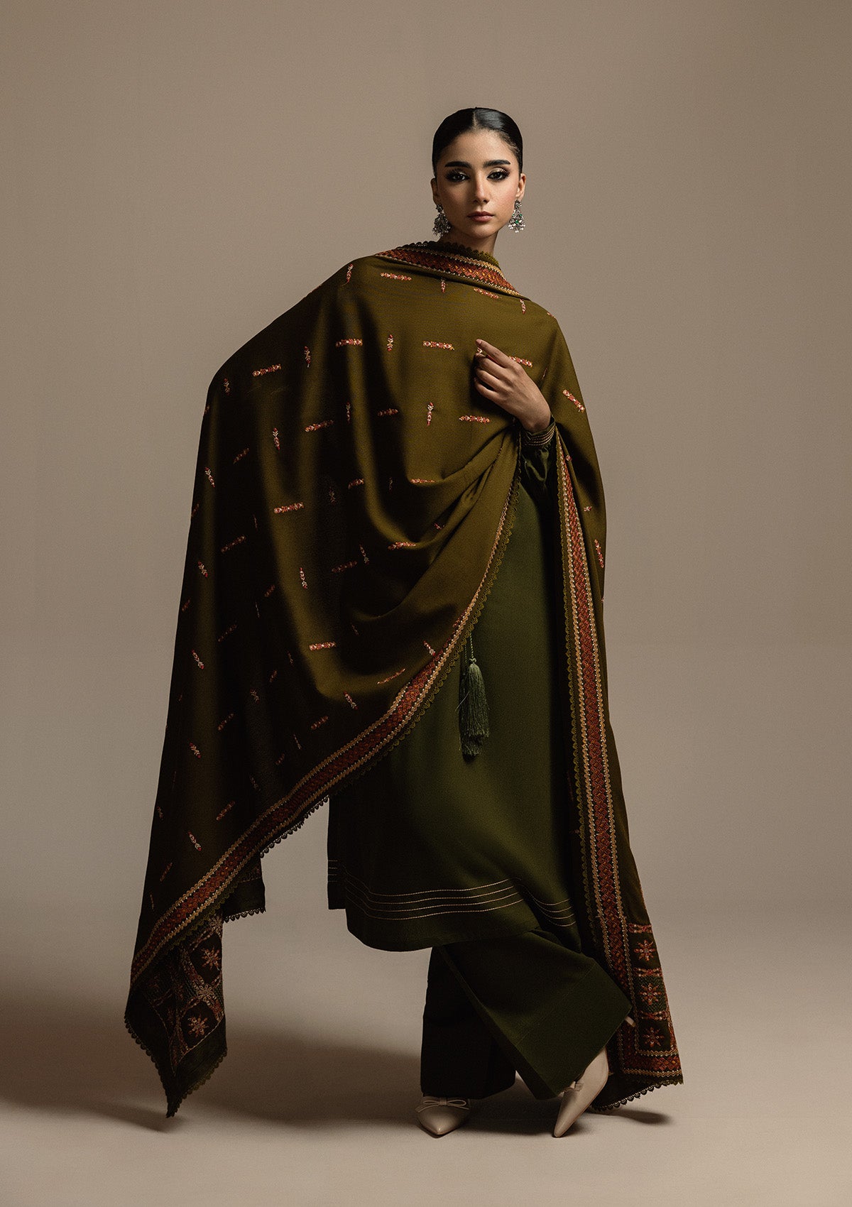 Aik Atelier - Aik Roz - Look C2505