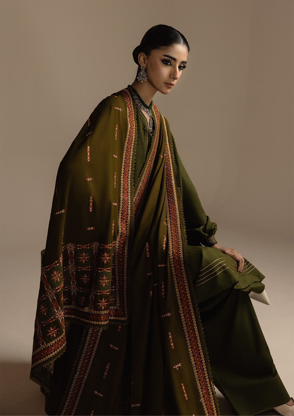 Aik Atelier - Aik Roz - Look C2505