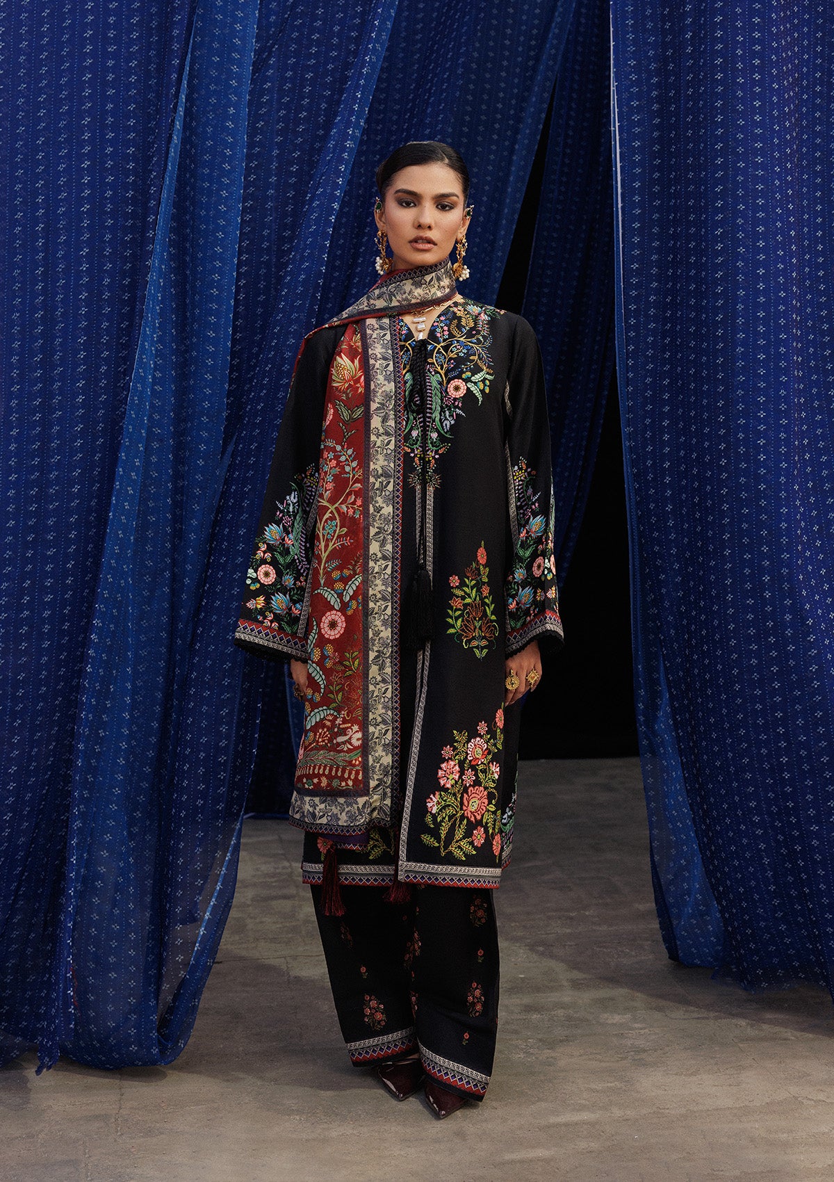 Aik Atelier - Aik Roz - Look B2501