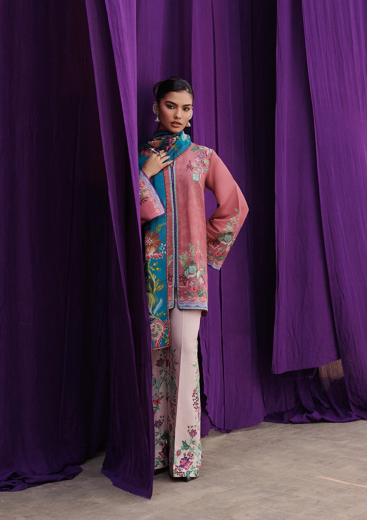 Aik Atelier - Aik Roz - Look B2502