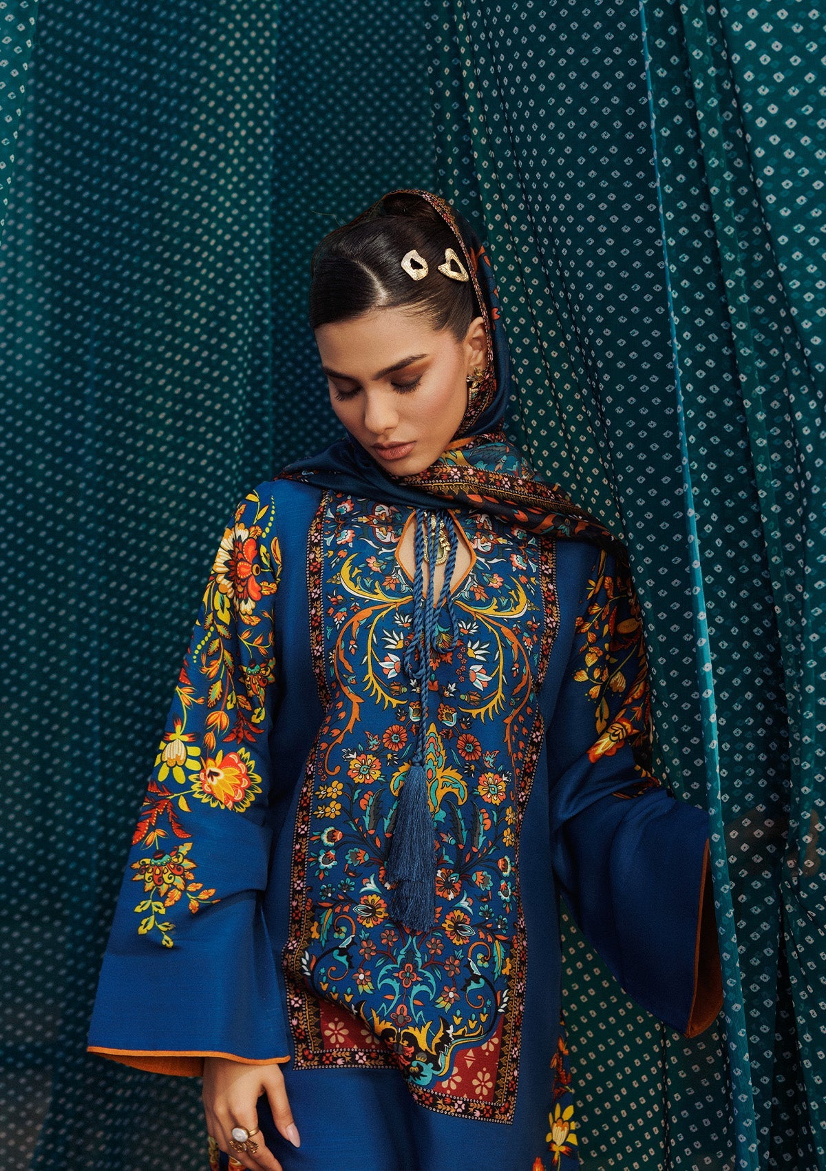 Aik Atelier - Aik Roz - Look B2503