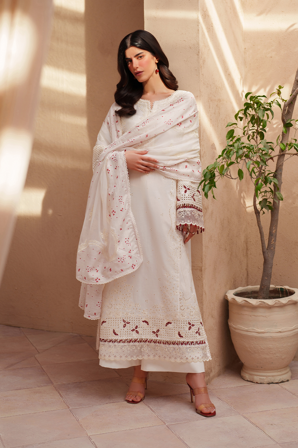 Iznik - El-06 Embroidered Lawn